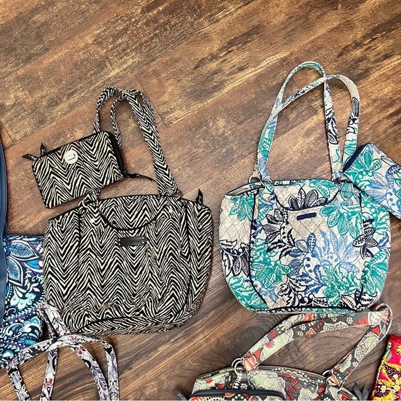 Vera Bradley Purses $20 each $25 for bags with wallets - Picture 3 of 10
